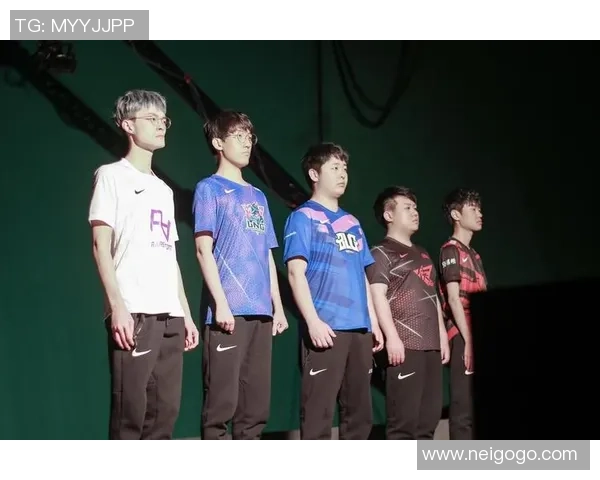 和平精英战术解析LNG战队防反体系的战略运用与实战经验分享 和平精英战术解析LNG战队防反体系的战略运用与实战经验分享